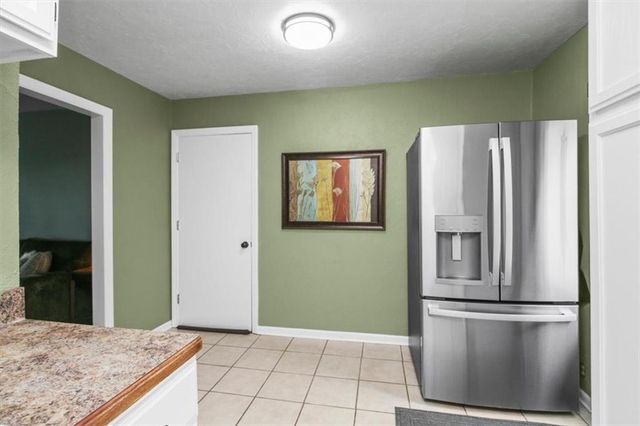 8958 E 55th Street, Raytown, MO 64133