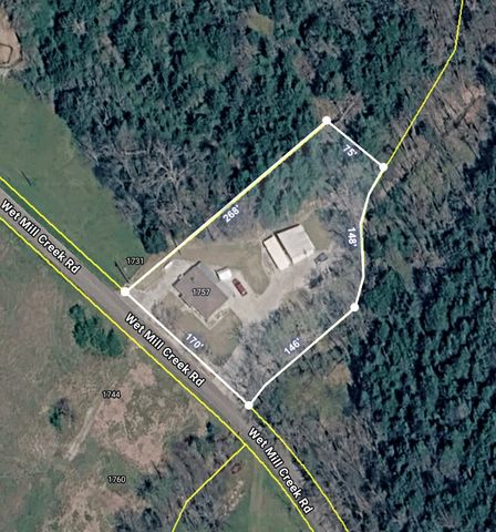 1757 Wet Mill Creek Rd, Celina, TN 38551