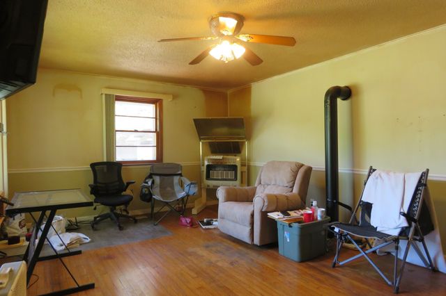 1757 Wet Mill Creek Rd, Celina, TN 38551