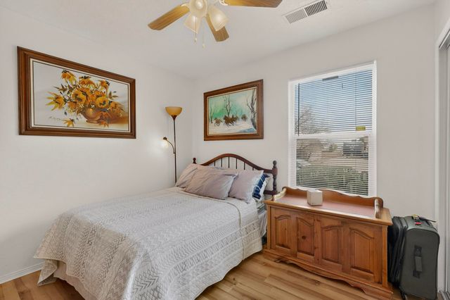 1646 Domain Loop SE, Rio Rancho, NM 87124