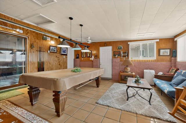 1646 Domain Loop SE, Rio Rancho, NM 87124