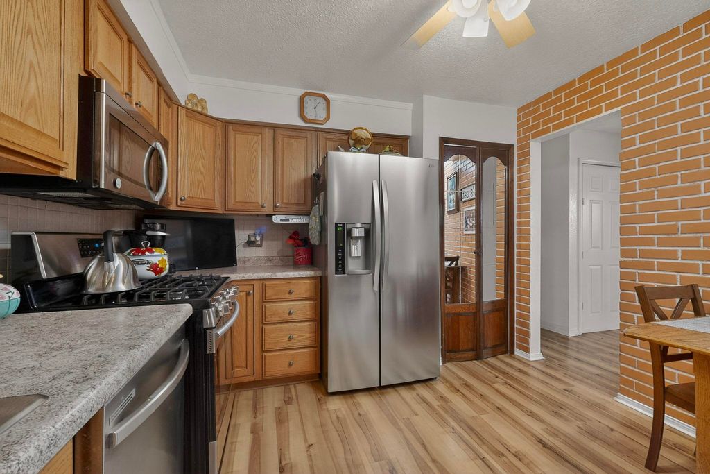 Image 12 of property listing at 1646 Domain Loop SE, Rio Rancho, NM 87124