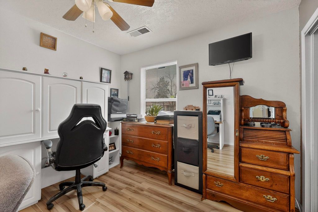 Image 22 of property listing at 1646 Domain Loop SE, Rio Rancho, NM 87124