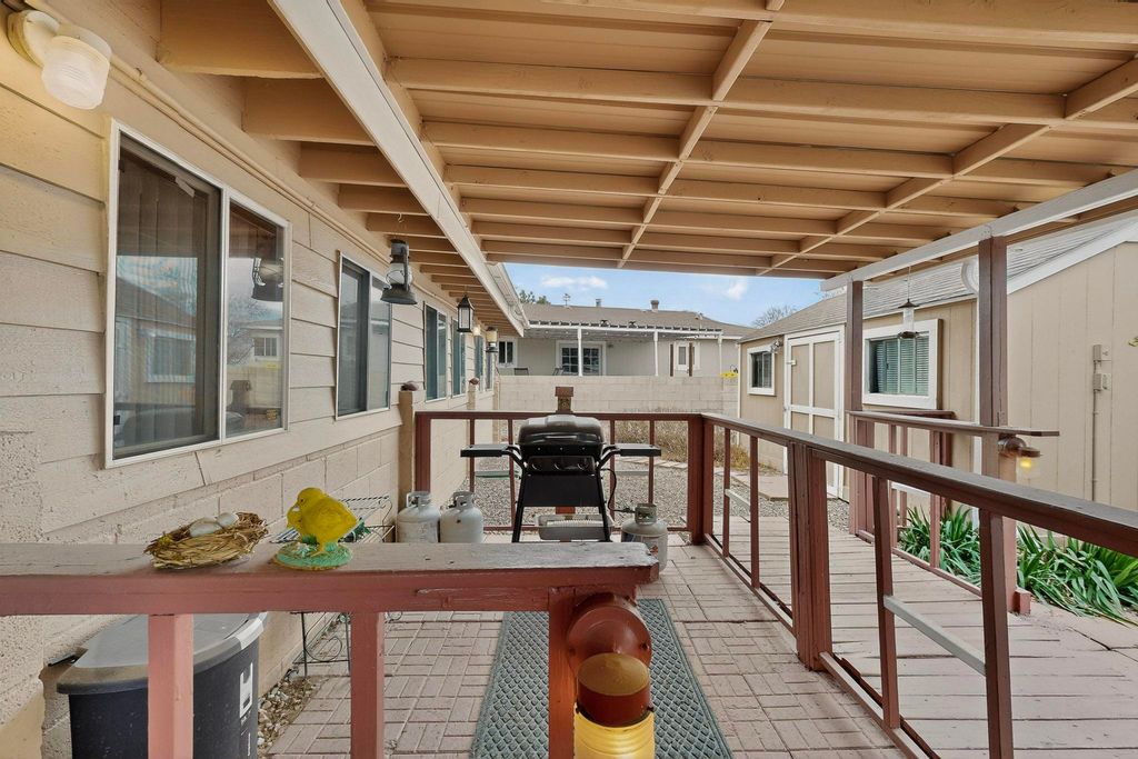 Image 39 of property listing at 1646 Domain Loop SE, Rio Rancho, NM 87124