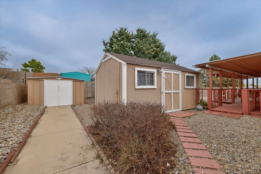 Image 44 of property listing at 1646 Domain Loop SE, Rio Rancho, NM 87124