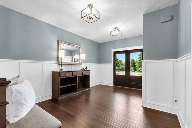 3396 Kings Point Road, Excelsior, MN 55331