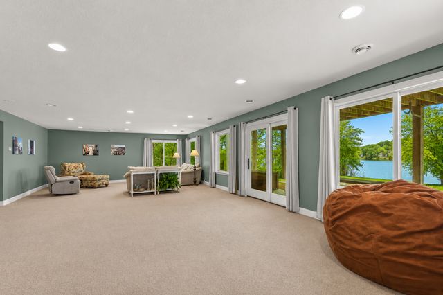 3396 Kings Point Road, Excelsior, MN 55331