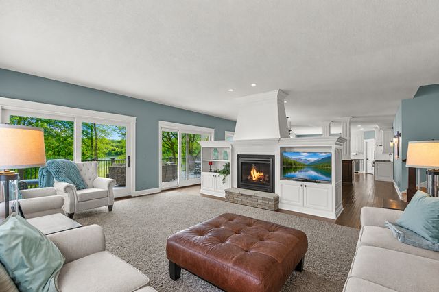 3396 Kings Point Road, Excelsior, MN 55331