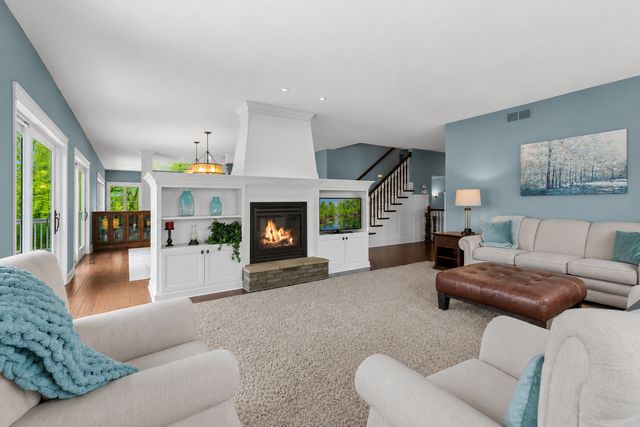 3396 Kings Point Road, Excelsior, MN 55331