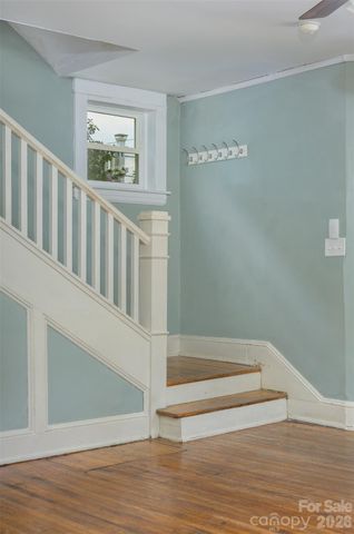 74 Arlington Street, Asheville, NC 28801