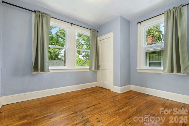 74 Arlington Street, Asheville, NC 28801