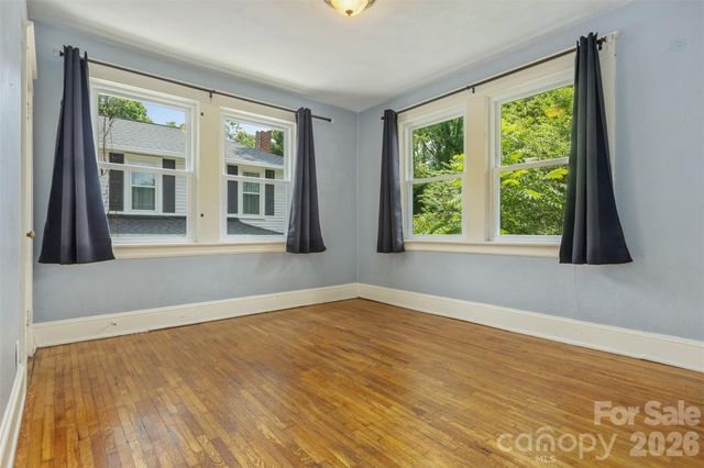 74 Arlington Street, Asheville, NC 28801