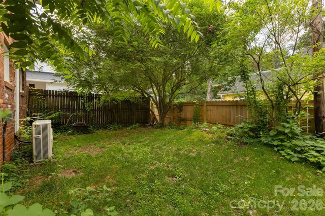 74 Arlington Street, Asheville, NC 28801