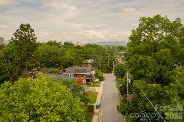 74 Arlington Street, Asheville, NC 28801