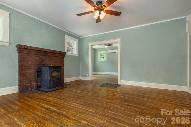 74 Arlington Street, Asheville, NC 28801