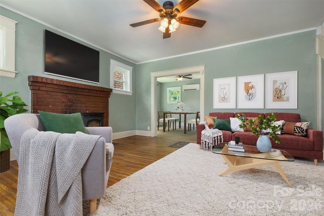 74 Arlington Street, Asheville, NC 28801