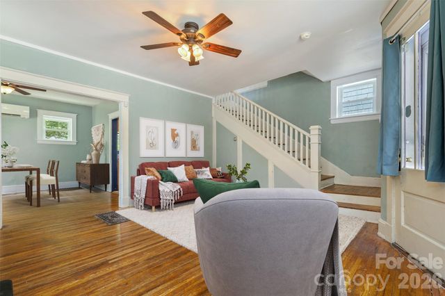 74 Arlington Street, Asheville, NC 28801