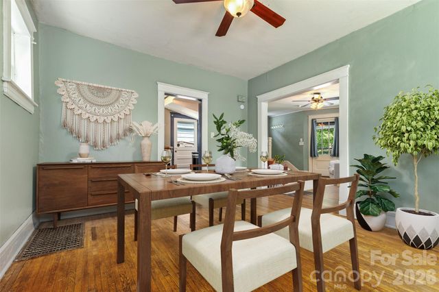 74 Arlington Street, Asheville, NC 28801