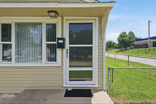 1203 N Urbana Avenue, Tulsa, OK 74115