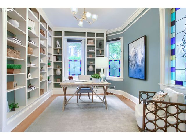 1728 Se LAMBERT St, Portland, OR 97202