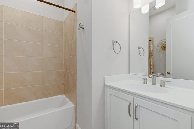 6973 River Rock Drive, Flowery Branch, GA 30542