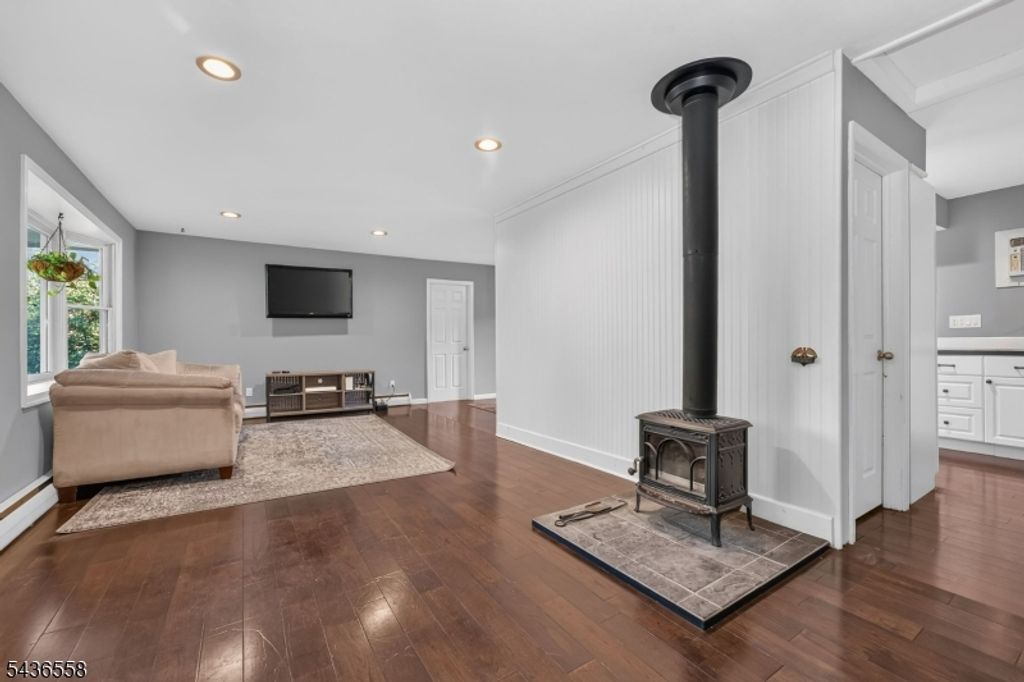 102 Sliker Rd, Lebanon Twp., NJ 08826 — photo 5