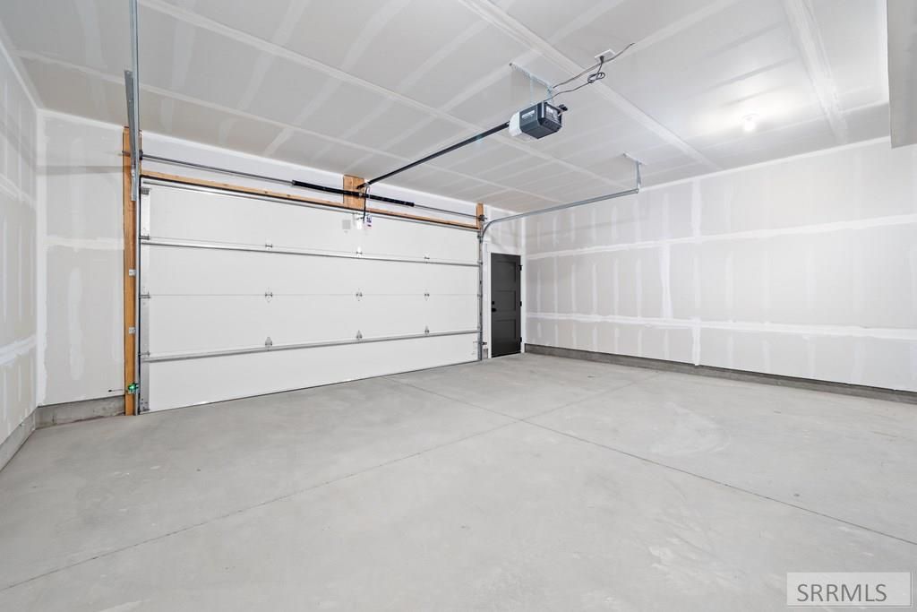 Image 52 of property listing at 745 Curlew Drive, Ammon, ID 83406