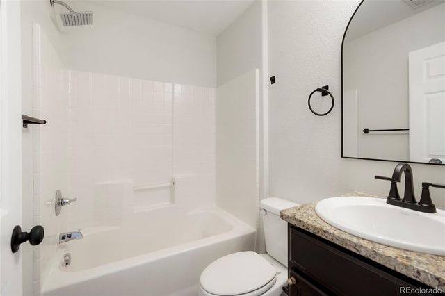 561 Sterling Lane, Dacono, CO 80514