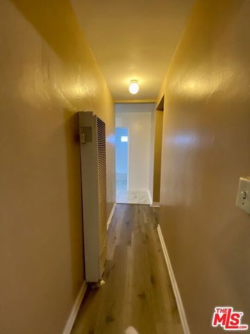 1554 S Stanley Avenue, Los Angeles, CA 90019