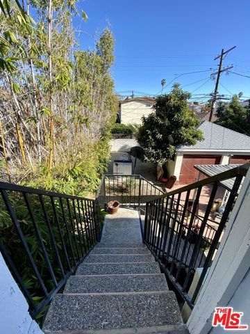 1554 S Stanley Avenue, Los Angeles, CA 90019