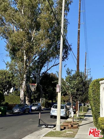1554 S Stanley Avenue, Los Angeles, CA 90019