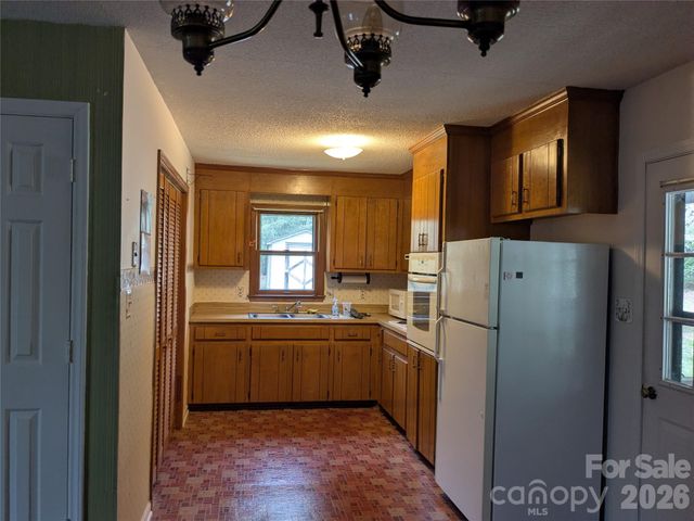 903 Sterling Drive, Kings Mountain, NC 28086