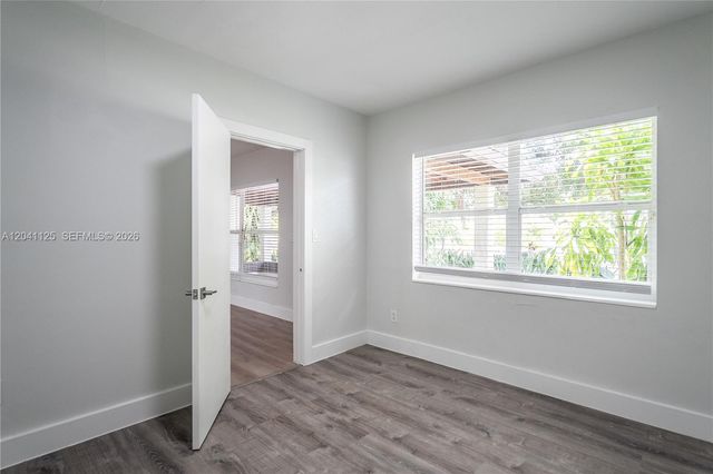 1691 NE 143rd St 0, North Miami, FL 33181