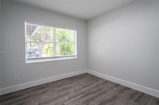 1691 NE 143rd St 0, North Miami, FL 33181