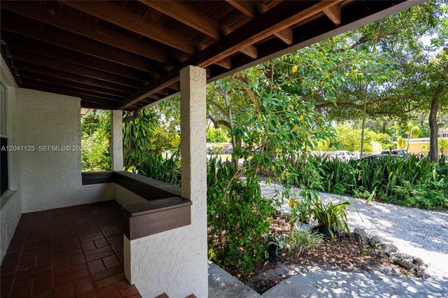 1691 NE 143rd St 0, North Miami, FL 33181