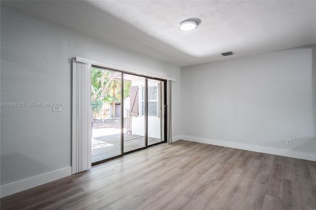 1691 NE 143rd St 0, North Miami, FL 33181