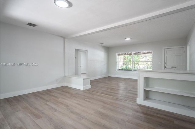 1691 NE 143rd St 0, North Miami, FL 33181
