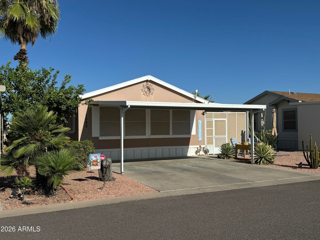 10936 E APACHE Trail #1099, Apache Junction, AZ 85120 — exterior