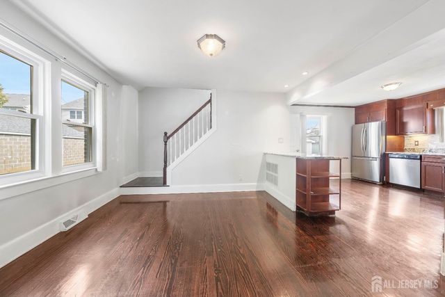 145 S 9th Avenue, Manville, NJ 08835