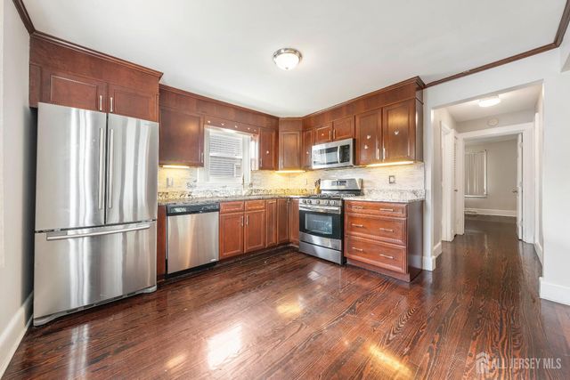 145 S 9th Avenue, Manville, NJ 08835