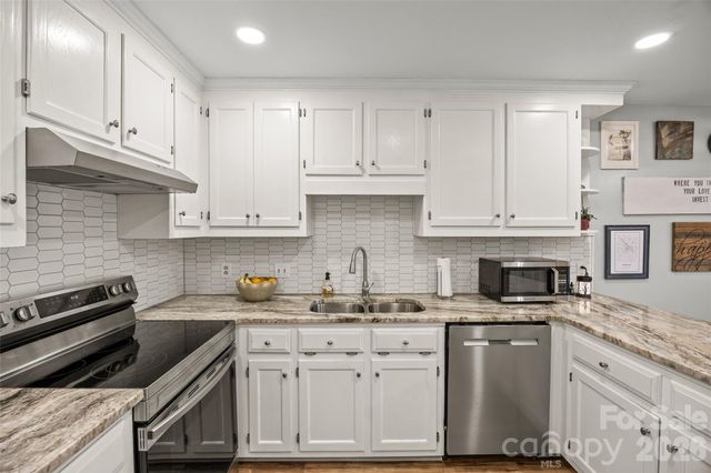 806 Colony Oaks Drive B, Monroe, NC 28112