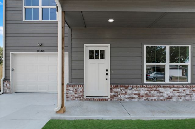 1048 E Young Place, Tulsa, OK 74106