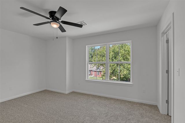 1048 E Young Place, Tulsa, OK 74106