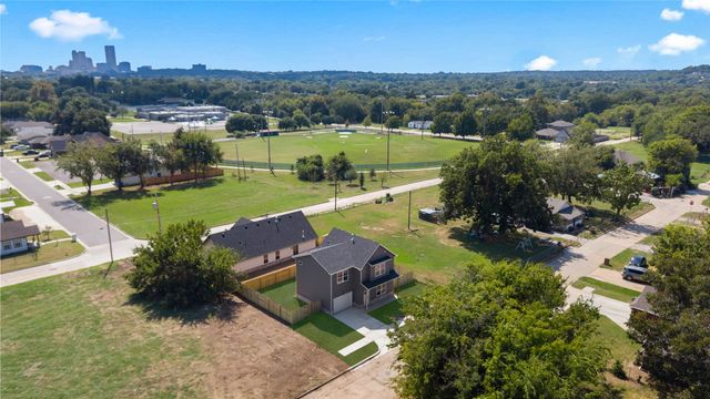 1048 E Young Place, Tulsa, OK 74106