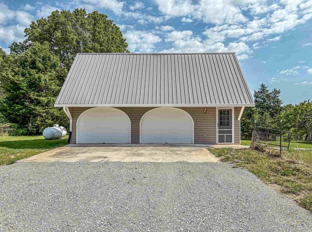 1265 MC 4044, Yellville, AR 72687