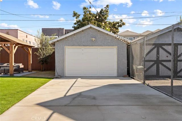 3980 Brighton Avenue, Los Angeles, CA 90062