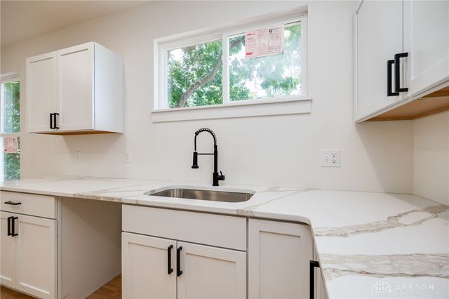 4249 Pleasant View Avenue, Dayton, OH 45420