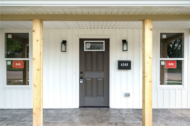 4249 Pleasant View Avenue, Dayton, OH 45420