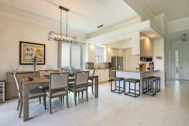 9520 SW Wedgewood Lane, Stuart, FL 34997