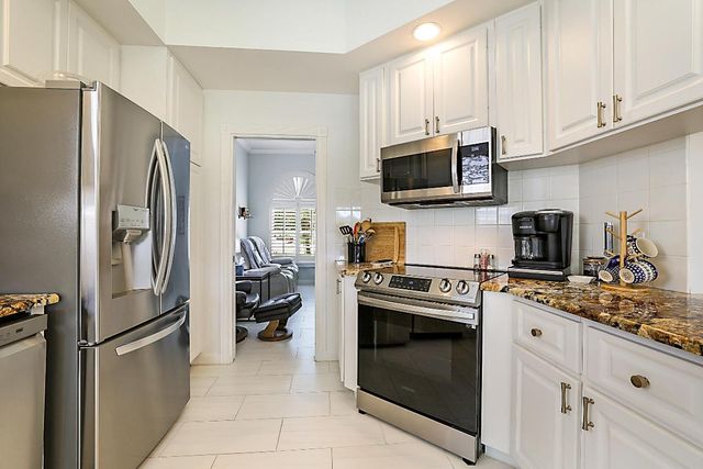 9520 SW Wedgewood Lane, Stuart, FL 34997